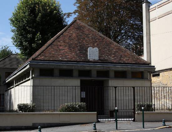La Synagogue de Fontainebleau