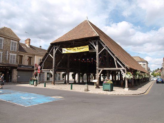 halle de Milly-la-Forêt