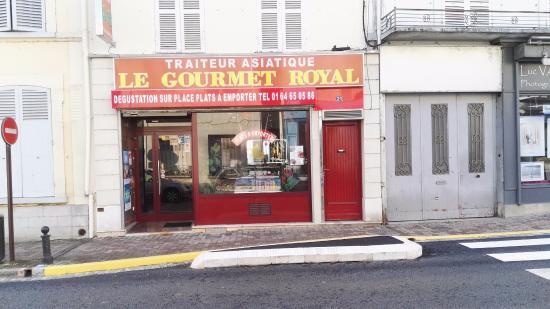 Le Gourmet Royal