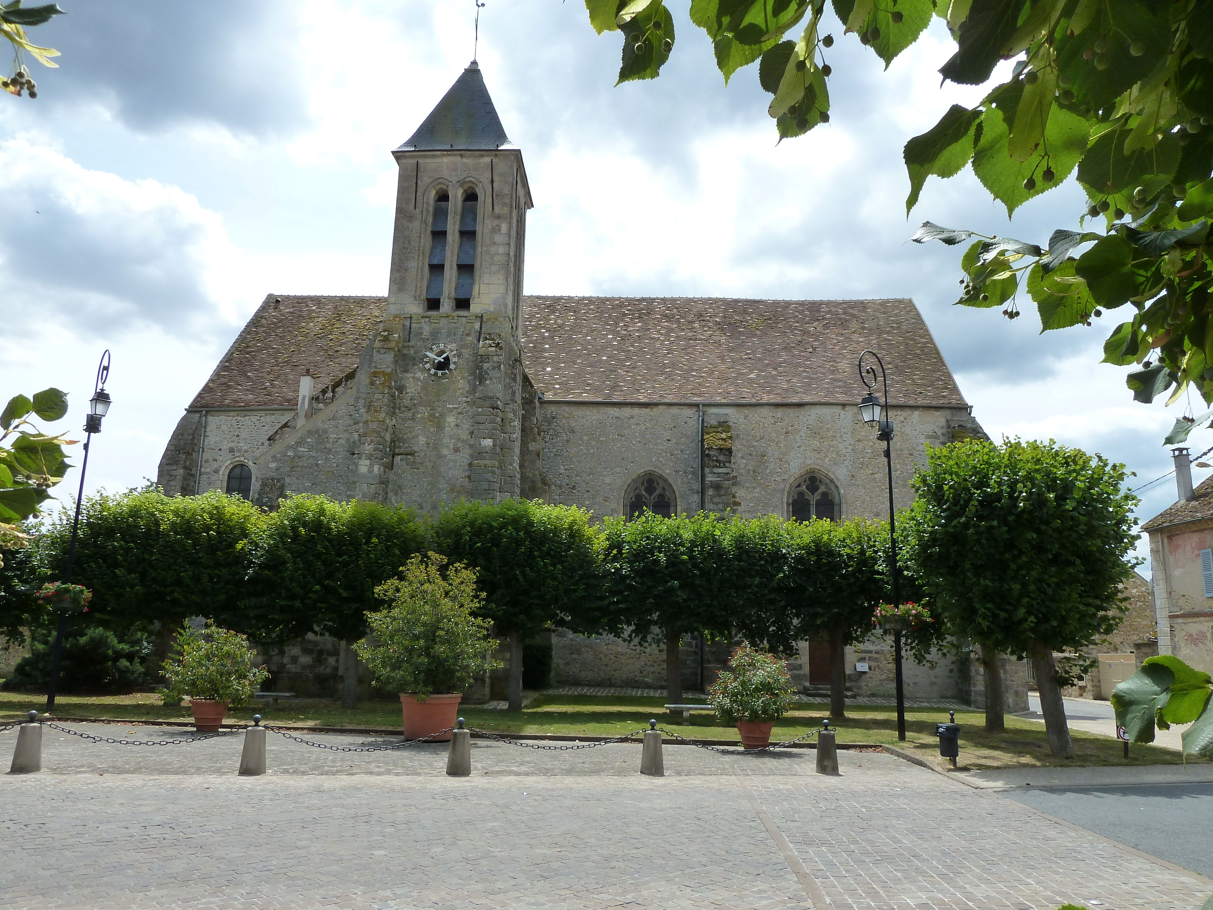 église Saint-Vincent de Machault